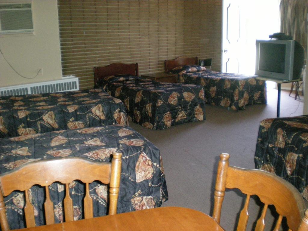 Motel Seigneurie De Vaudreuil Номер фото